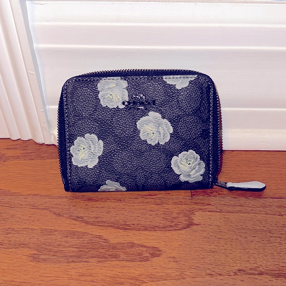 Coach Zip Wallet small